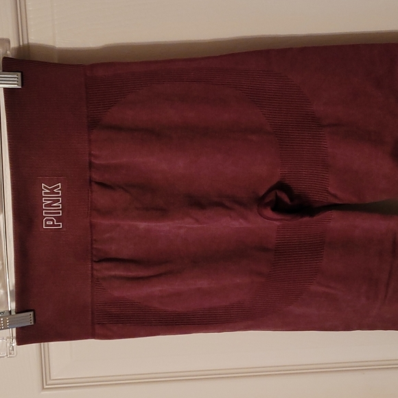 NWOT PINK Victoria's Secret Leggings - Picture 15 of 15